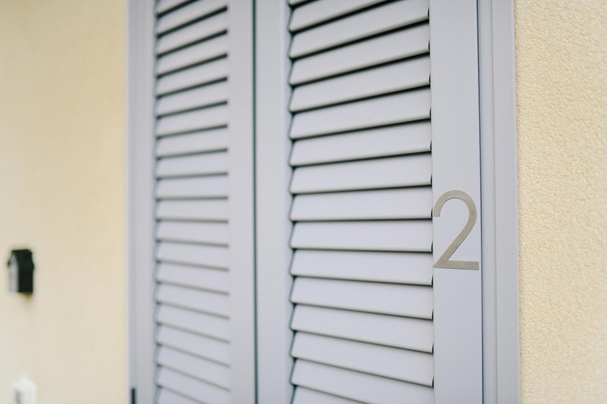 Lora Rose Suite ,Free Parking, Self Check In,2 Como Dış mekan fotoğraf
