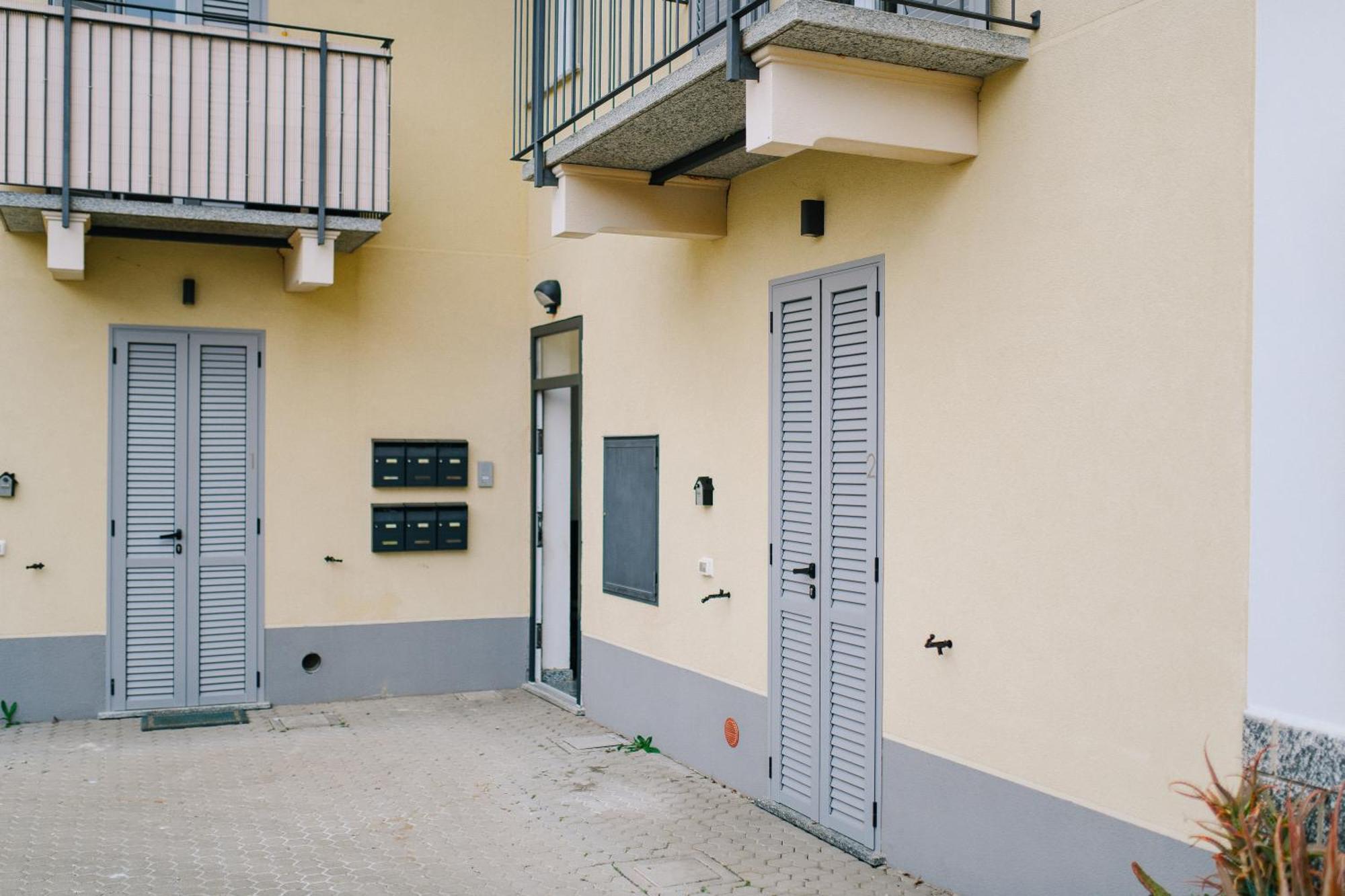 Lora Rose Suite ,Free Parking, Self Check In,2 Como Dış mekan fotoğraf