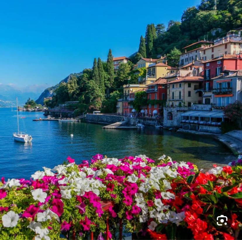 Lora Rose Suite ,Free Parking, Self Check In,2 Como Dış mekan fotoğraf